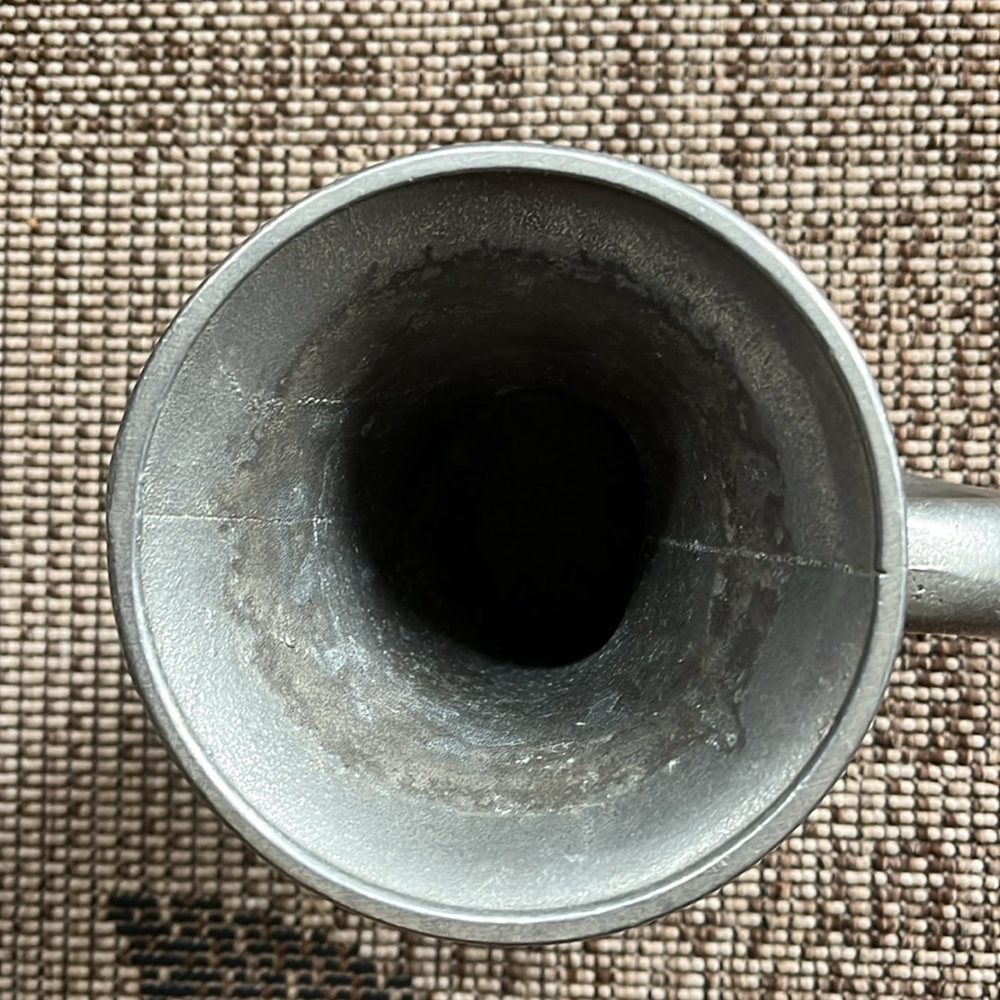 Unique pewter Mug with Handle - Picture 3 of 3
